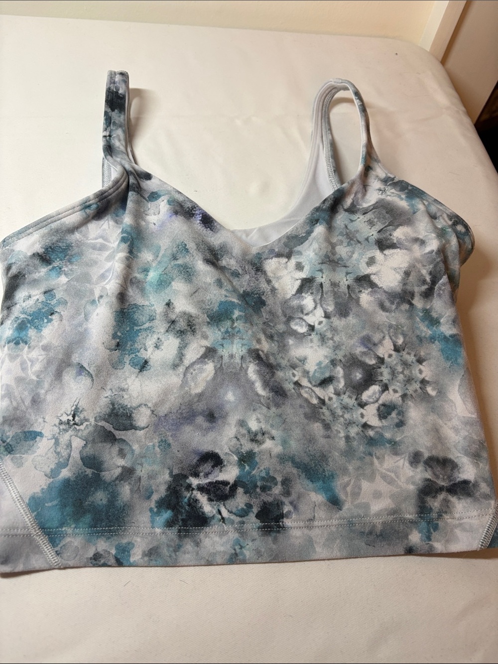 Lululemon Blue Patterned Align Cropped Tank Size 6